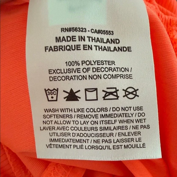 NWOT Nike Women's Dri-Fit Cropped Twist Training Tank Top - Picture 6 of 6